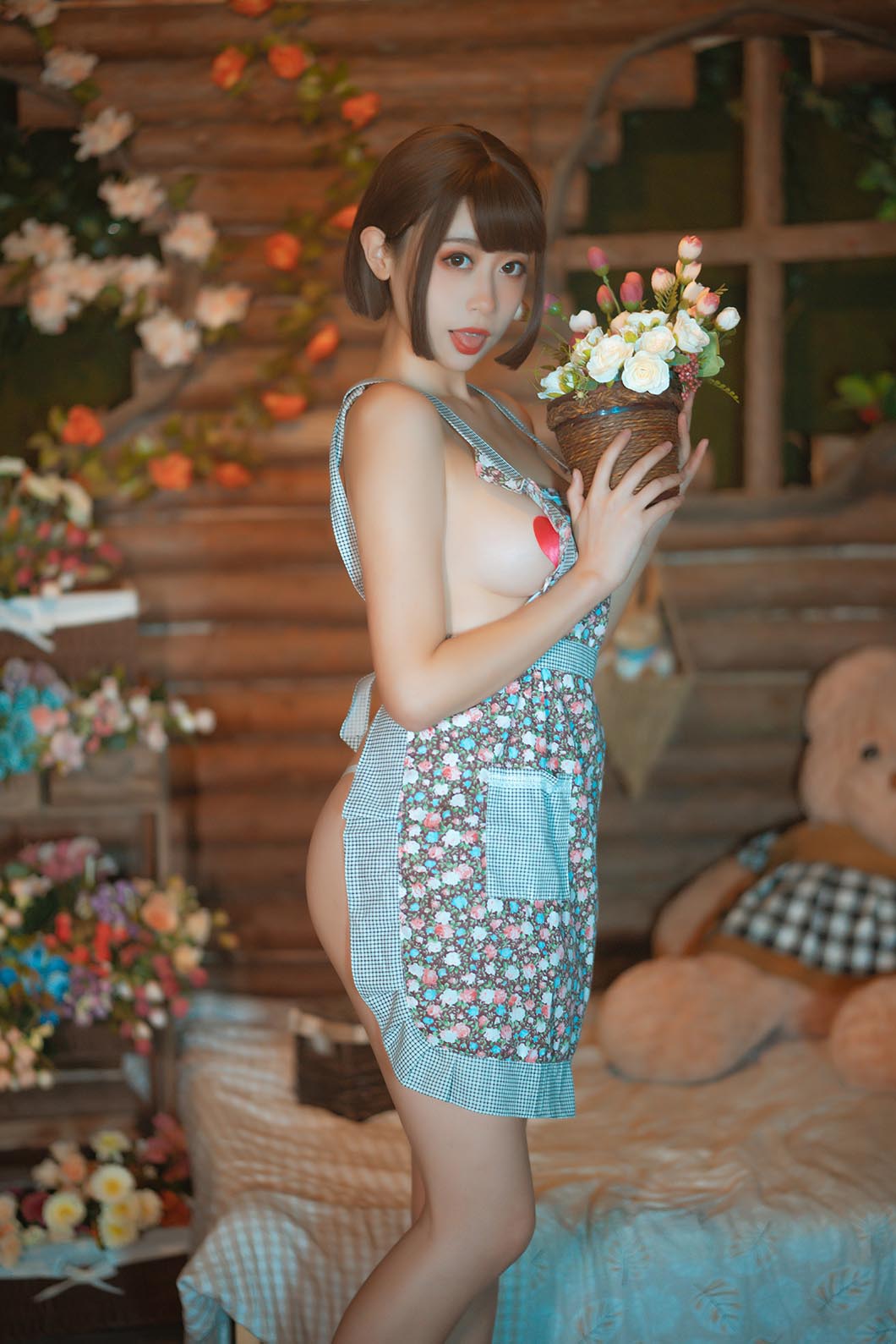 奈汐酱nice 勤劳的老板娘 [25P]