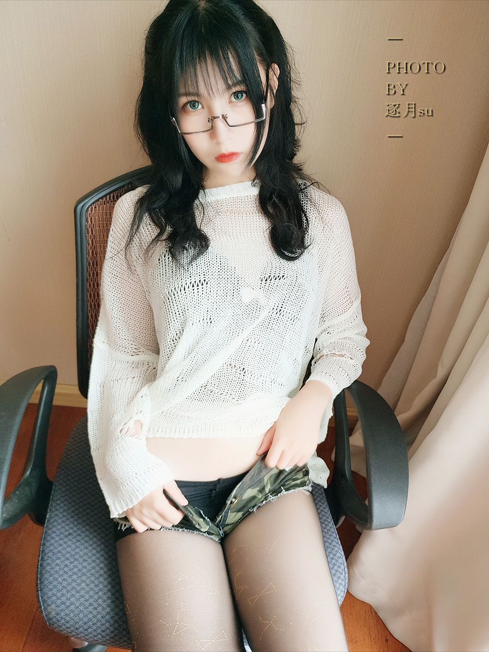 逐月SU 足控向 [17P]