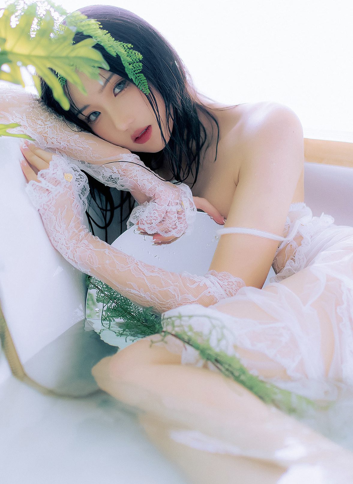 瓦斯塔亚小龙虾 鲸 [23P]